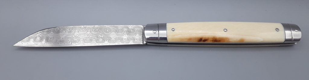 Tonneau damas slide8